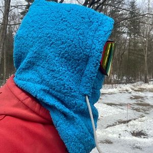 Blue Sherpa ski hood!
